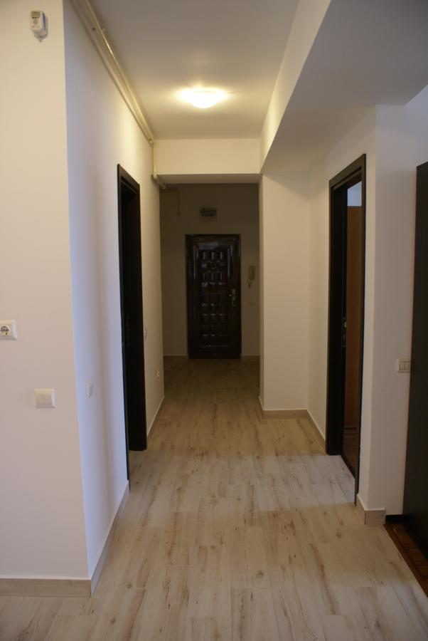 Summerland Apartment